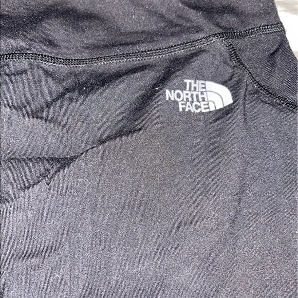 Large capri Spandex compression leggings the north face black - Picture 2 of 6